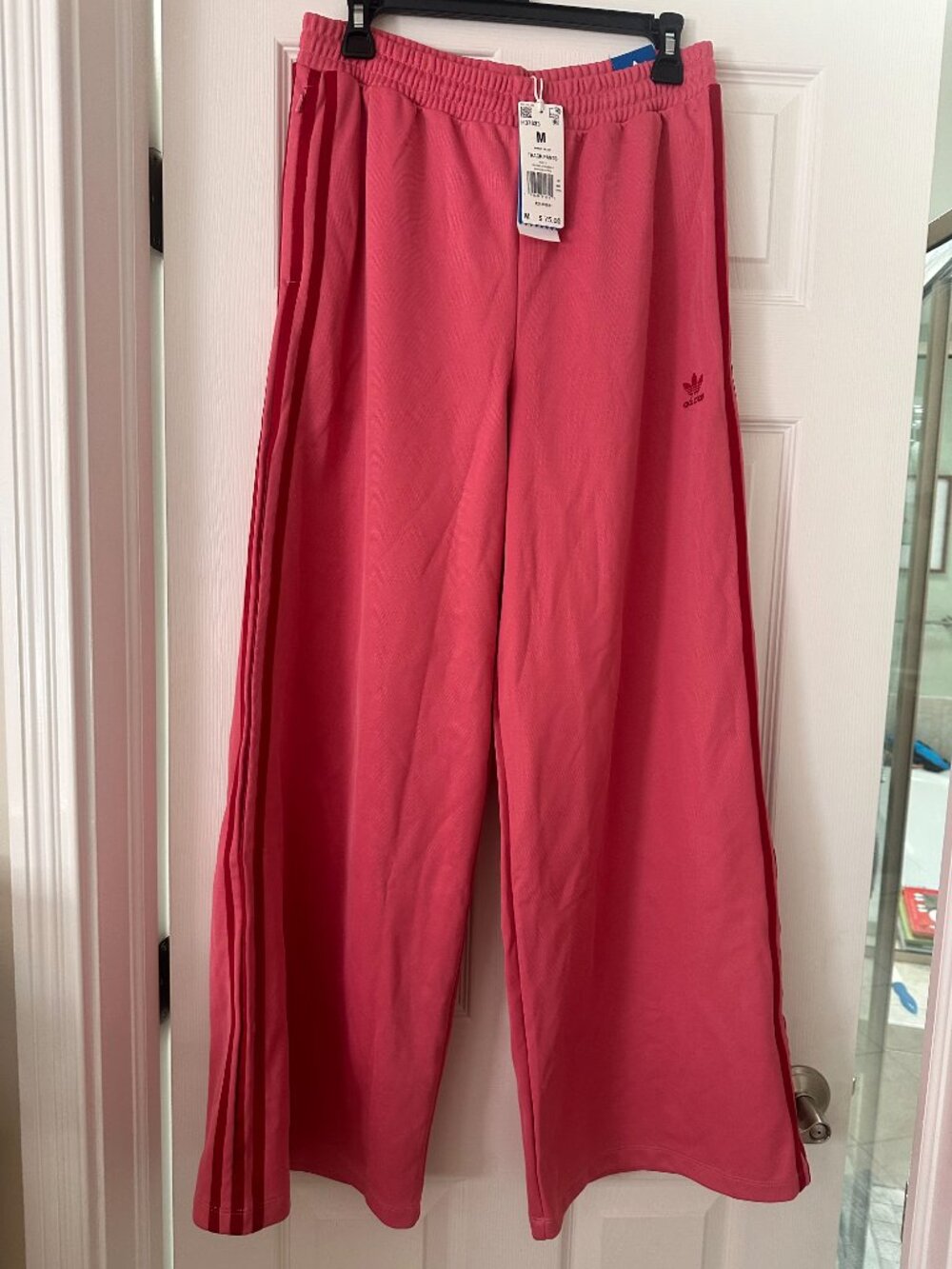 NWT Adidas Wide Leg Track Pants in Red/Pink size M! - Picture 2 of 4